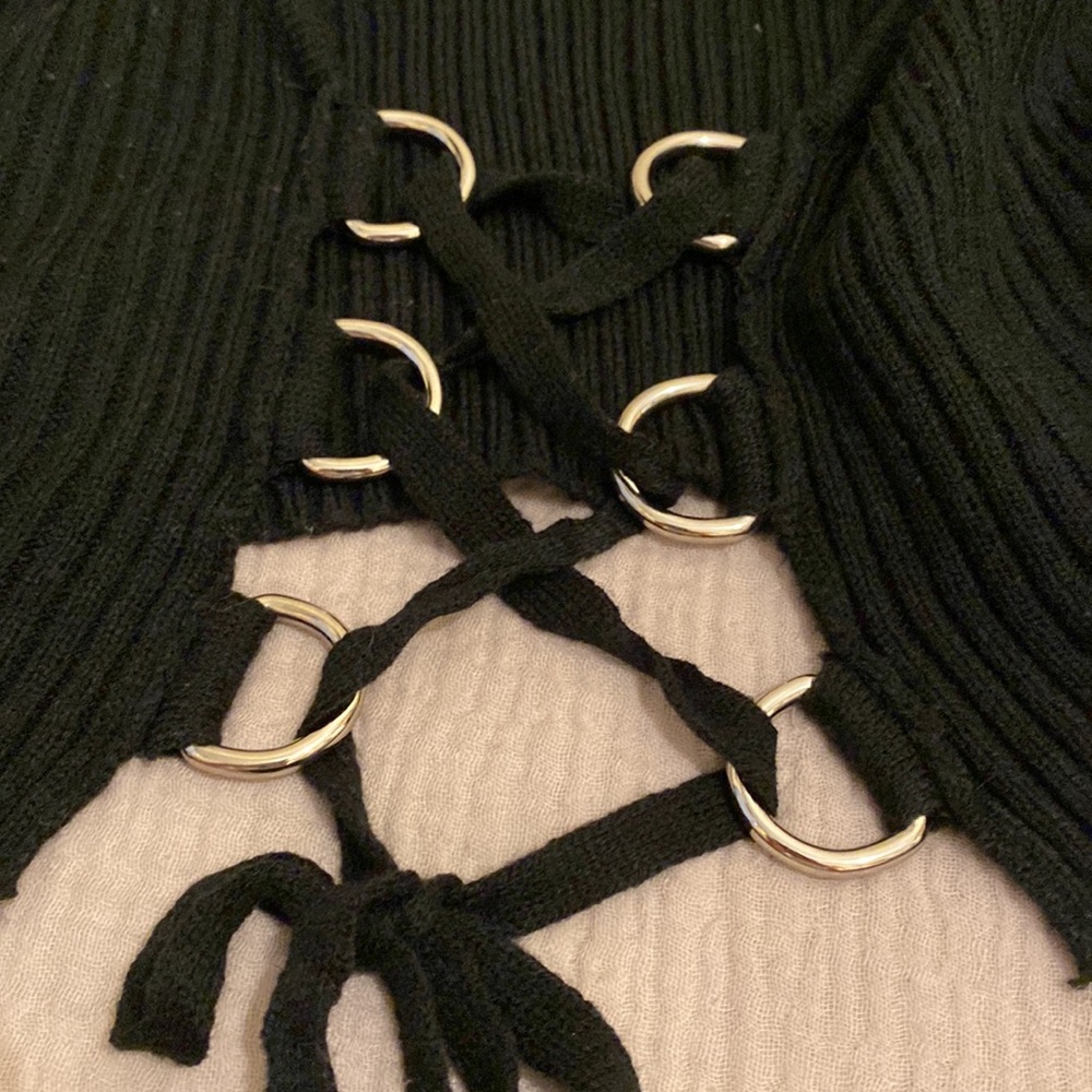 THE RAGGEST PRIEST BLACK D-RING LACE UP TOP / CARDIGAN SWEATER. Size M - Picture 7 of 11